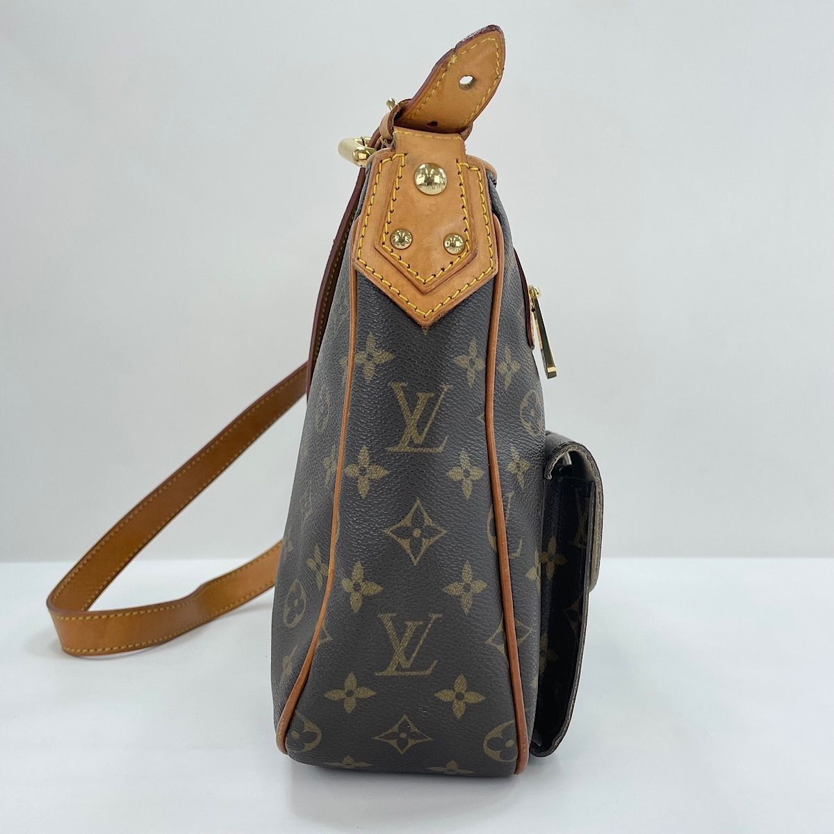 Louis Vuitton Shoulder Bag Hudson GM — view 5