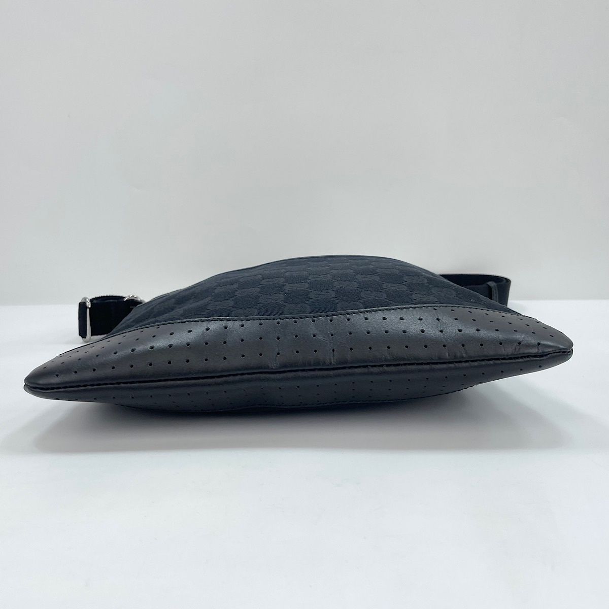 Gucci Shoulder Bag Black — view 7