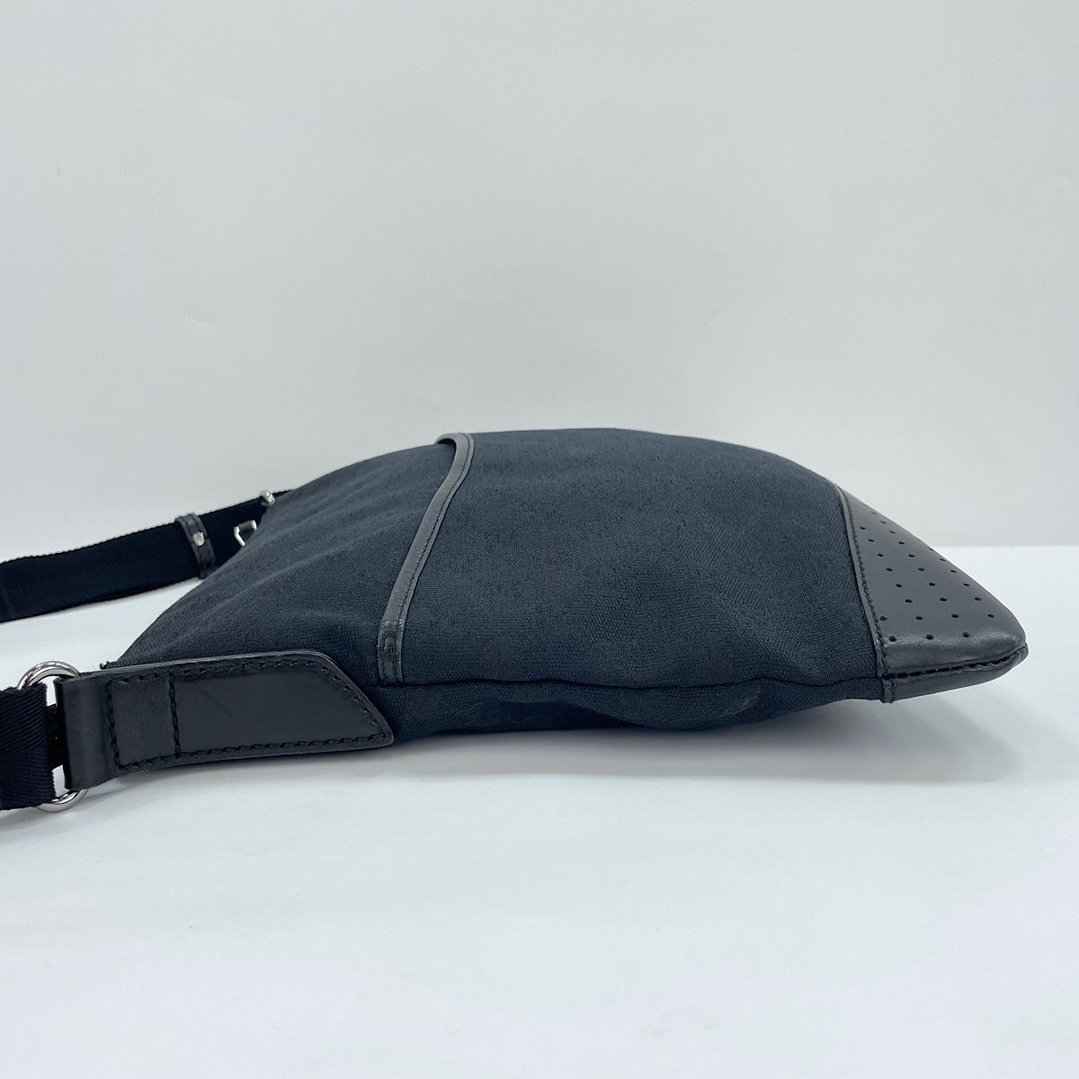 Gucci Shoulder Bag Black — view 5