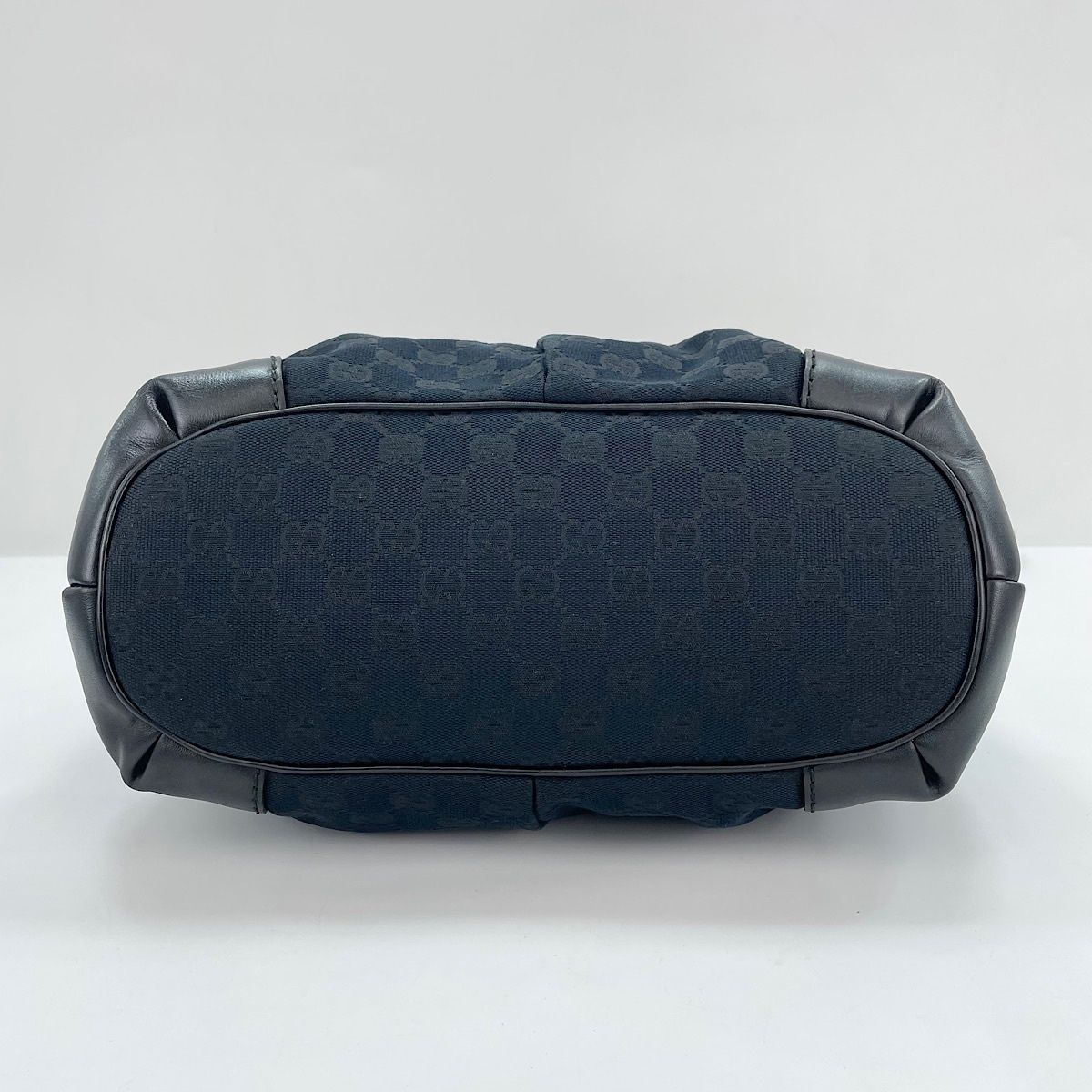 Gucci Handbag 2-Way Black — view 7