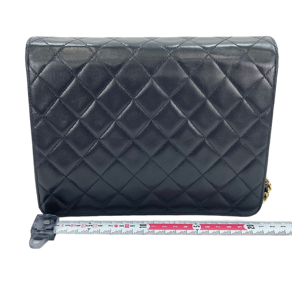 Chanel Shoulder Bag Quilted — view 4