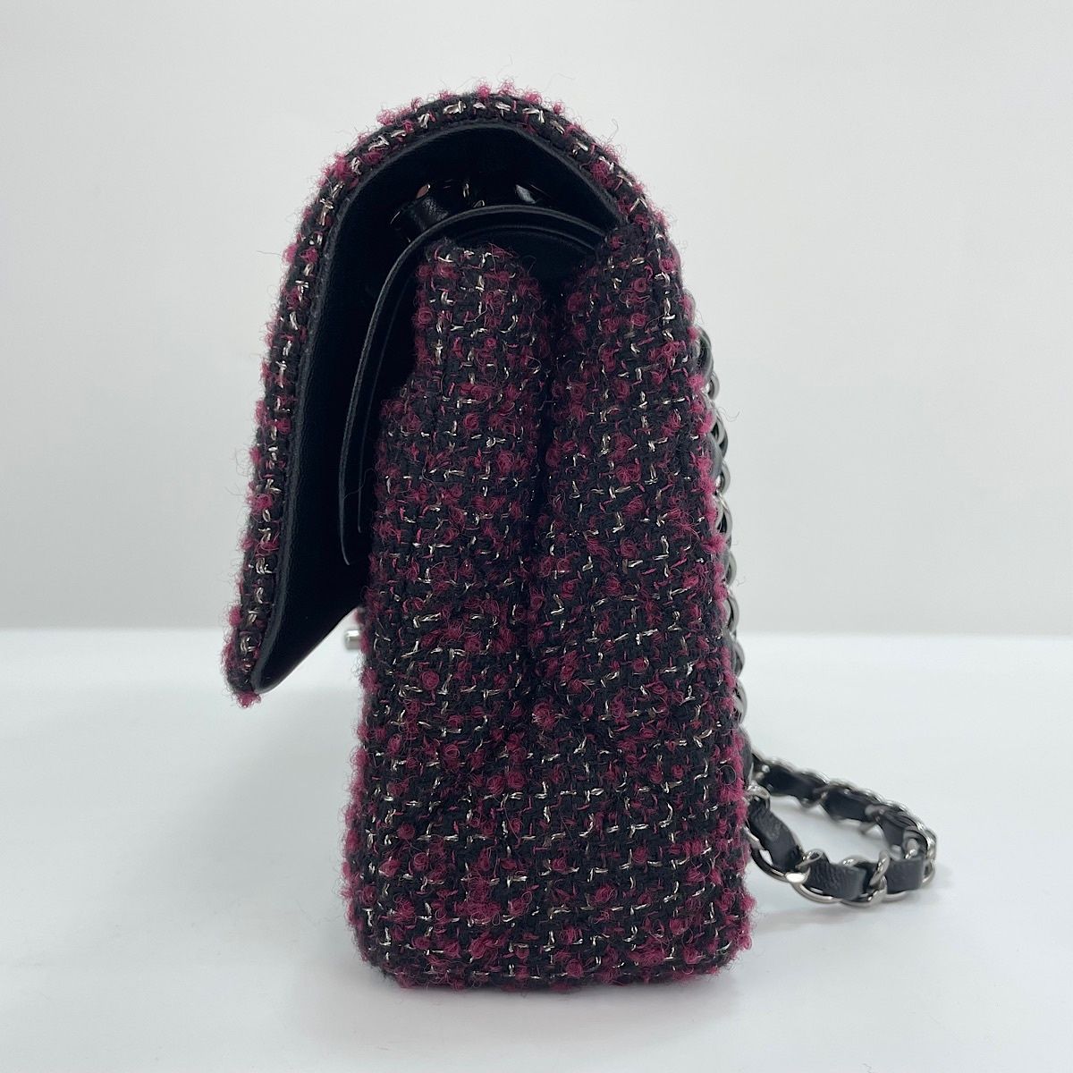 Chanel Shoulder Bag Quilted 25 — view 6