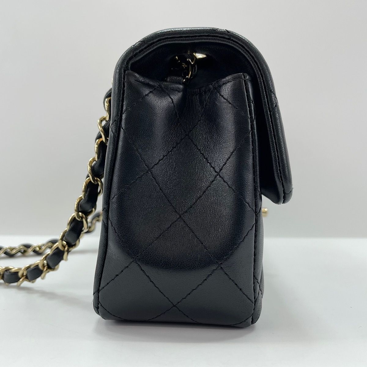 Chanel Shoulder Bag Mini Quilted 20 — view 6