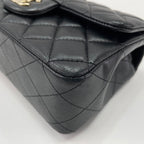 Chanel Shoulder Bag Mini Quilted 20 — view 9