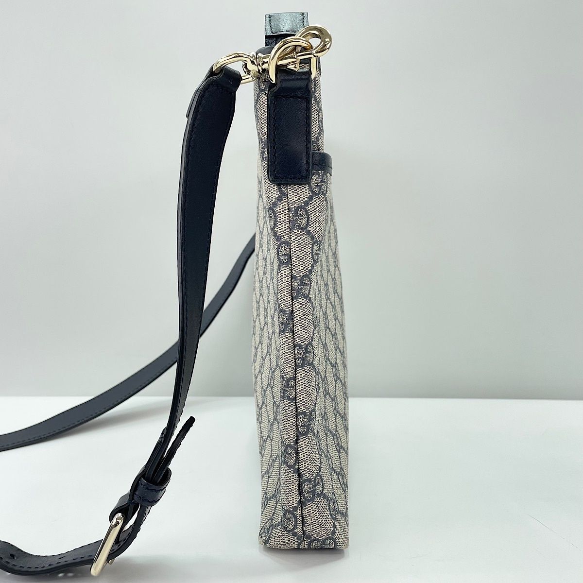 Gucci Shoulder Bag Navy — view 5