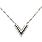Louis Vuitton Essential Chain Pendant Silver Metal — view 2
