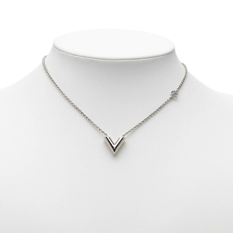 Louis Vuitton Essential Chain Pendant Silver Metal — view 7