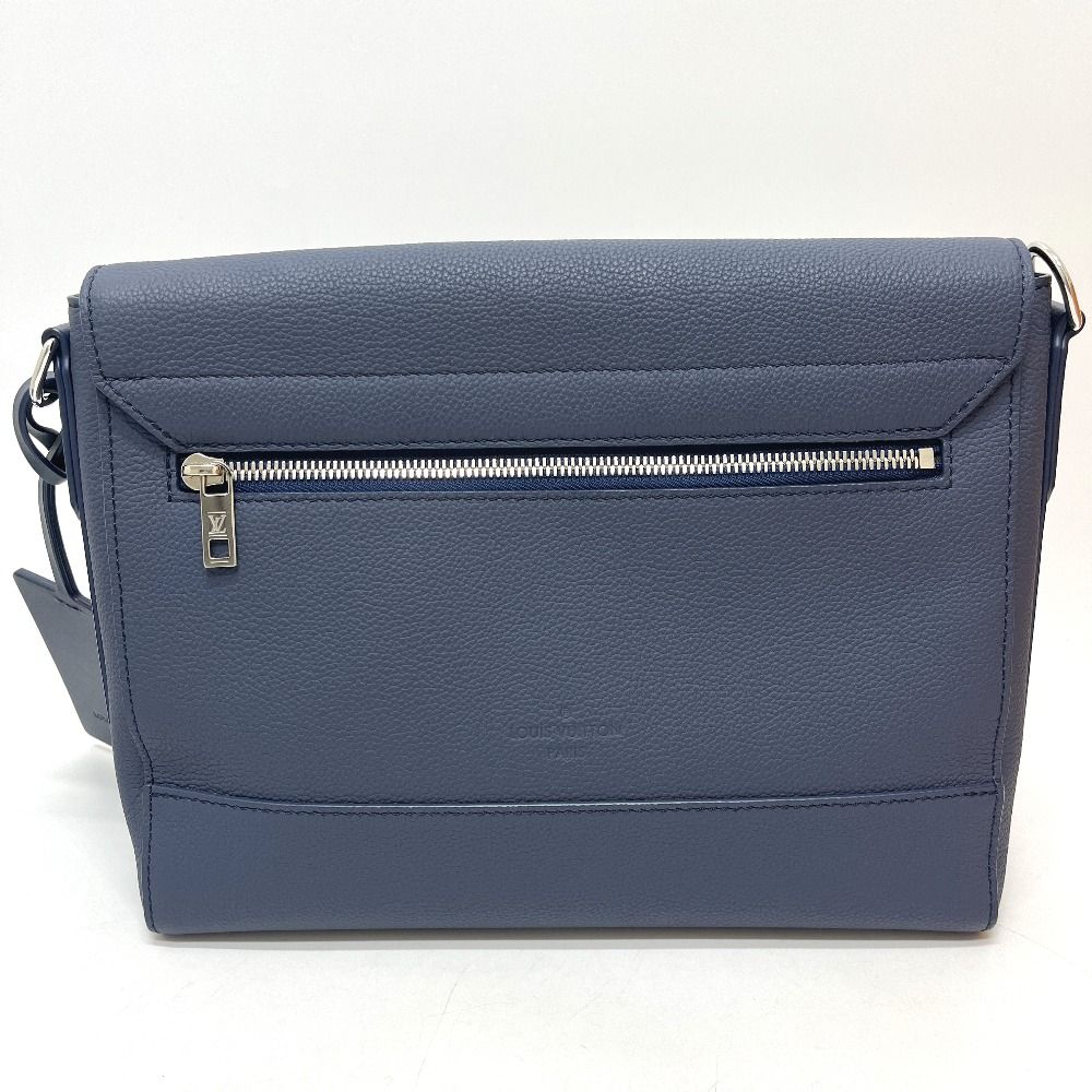 Louis Vuitton Shoulder Bag Takeoff Messenger Leather Blue Atlantique — view 2
