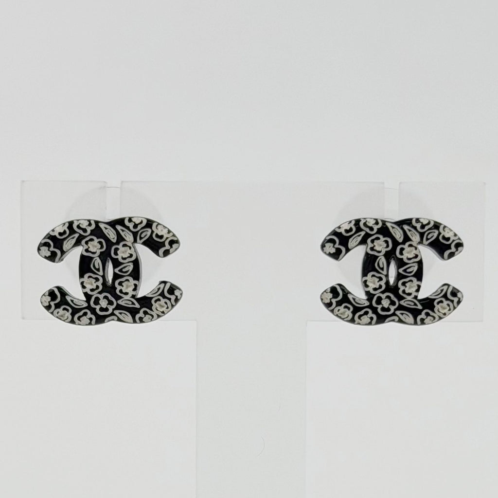 Chanel CC Logo Camellia Earrings Plated Black White Silver 06c Vintage
