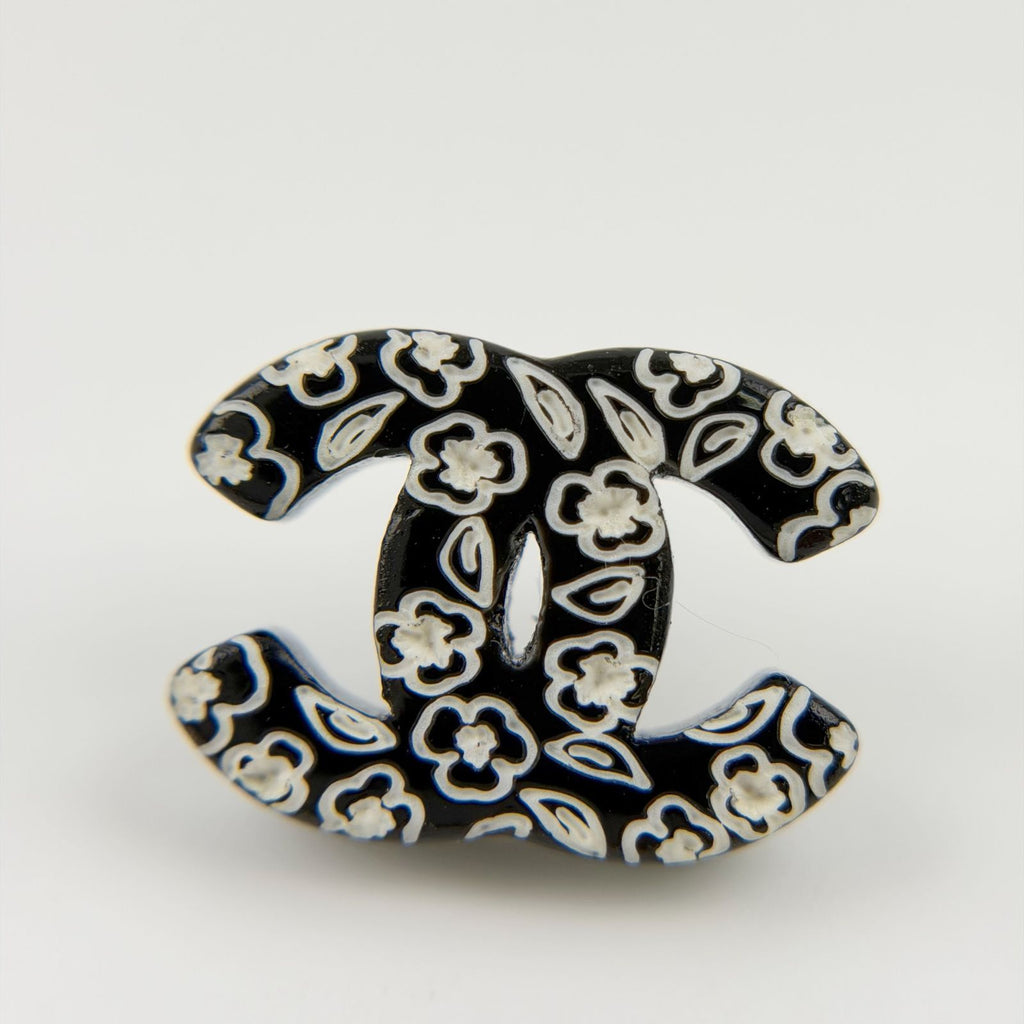 Chanel CC Logo Camellia Earrings Plated Black White Silver 06c Vintage — view 4