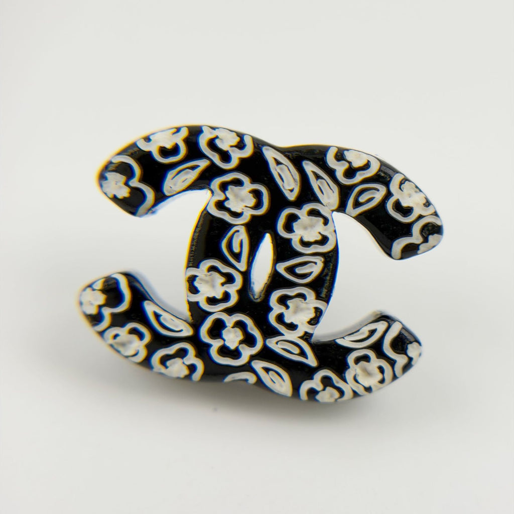 Chanel CC Logo Camellia Earrings Plated Black White Silver 06c Vintage — view 3