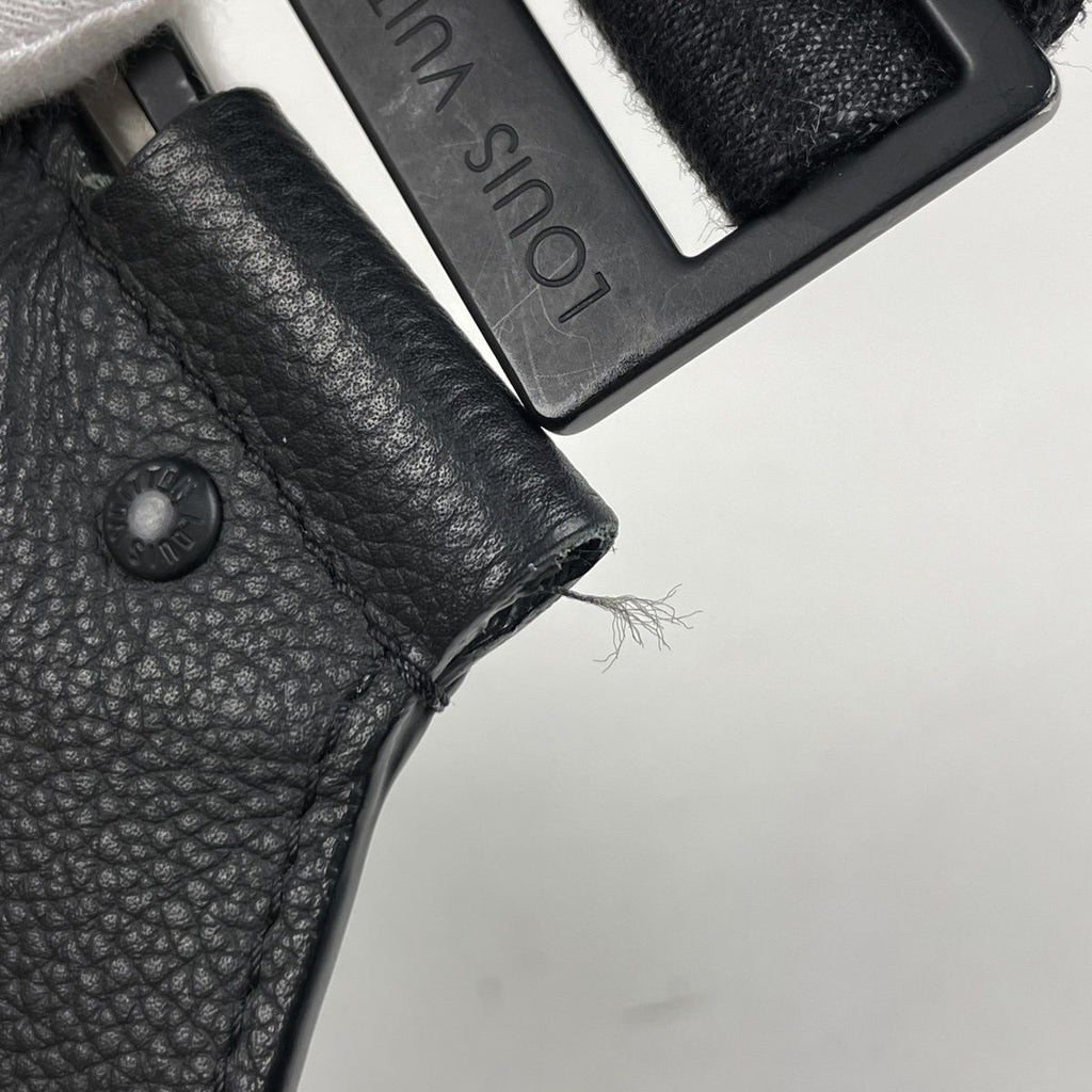 Louis Vuitton Takeoff Sling LV Aerogram Shoulder Bag Leather Noir — view 6