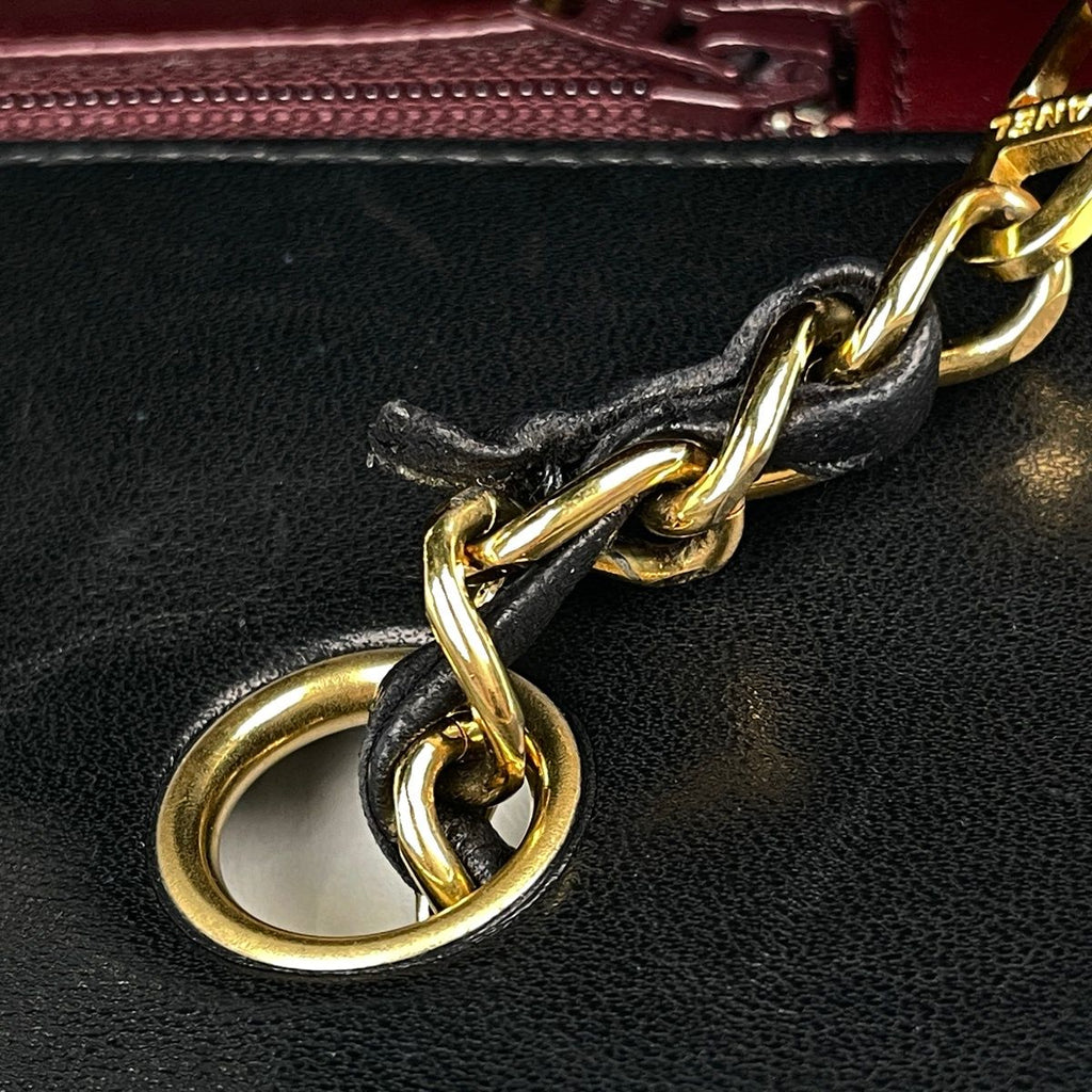 Chanel Diana Quilted Single Flap Chain Shoulder Bag CC Logo Leather Black — view 8