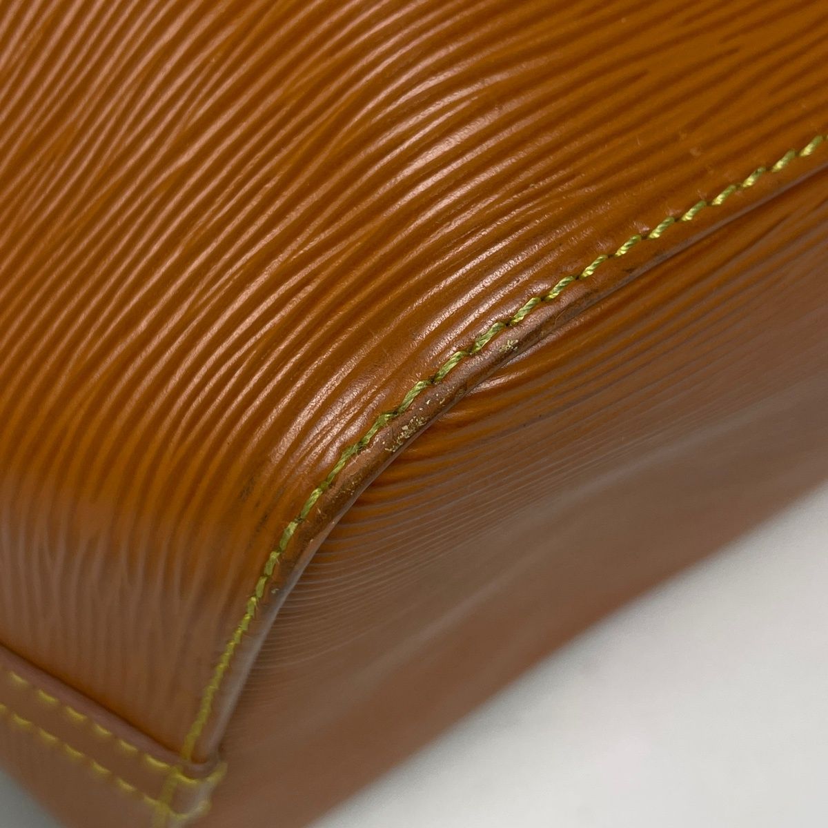 Louis Vuitton Petit Noe Shoulder Drawstring Bag Epi Kenya Brown — view 3