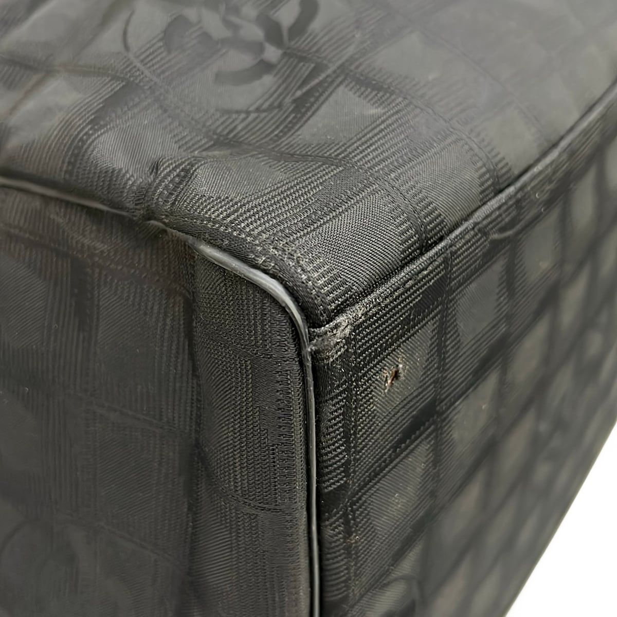 Chanel Boston Bag New Travel Line Black Leather — view 6