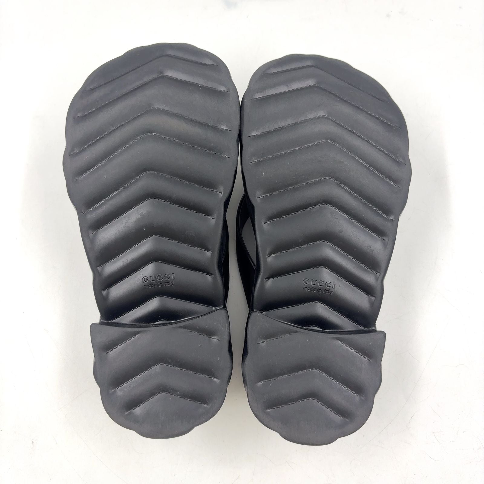Gucci Thong Rubber Black Sandals — view 3