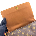 Louis Vuitton Mini Looping Monogram Shoulder Leather Brown Handbag Gold — view 7