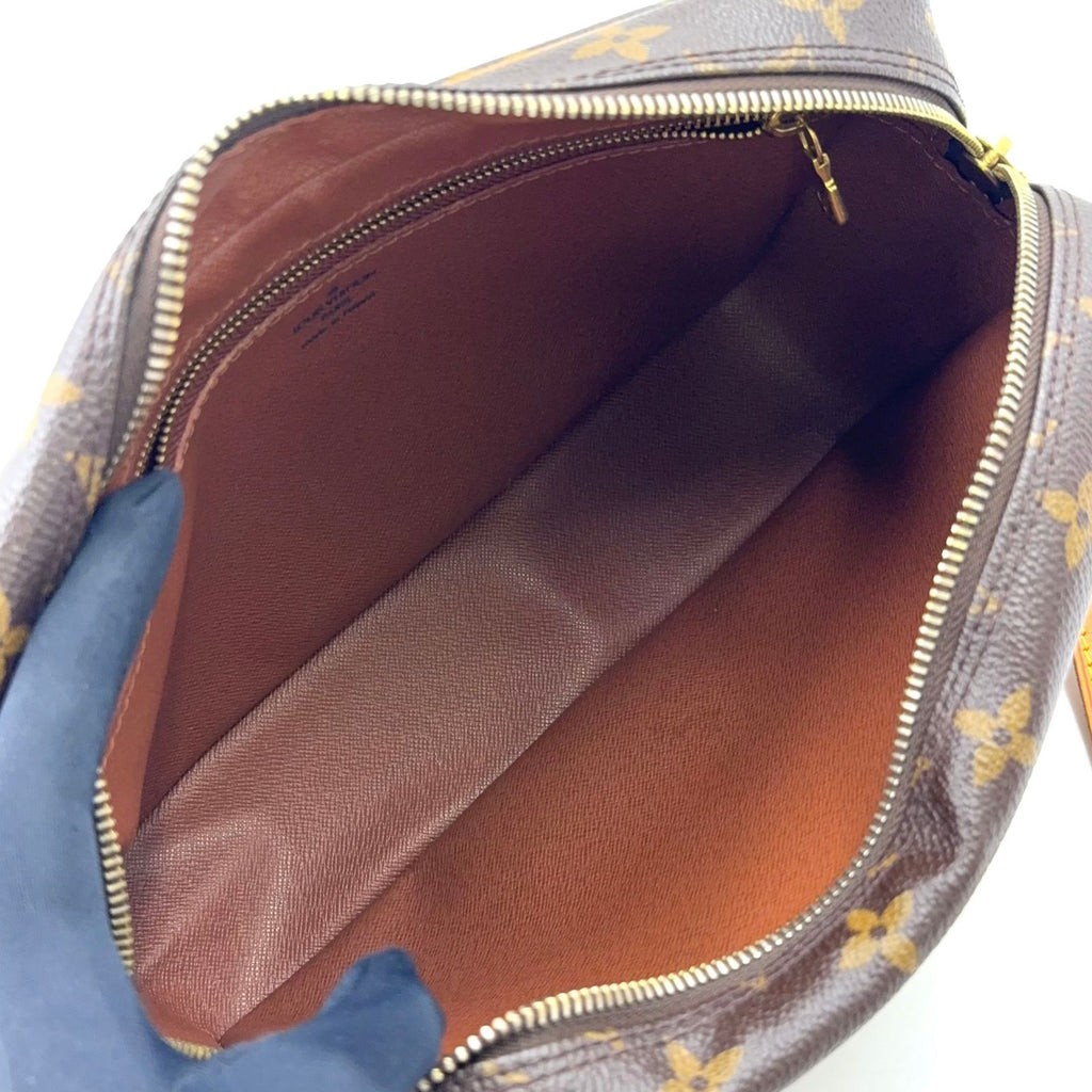 Louis Vuitton Trocadero 27 Monogram Leather Brown Shoulder Bag Gold — view 3
