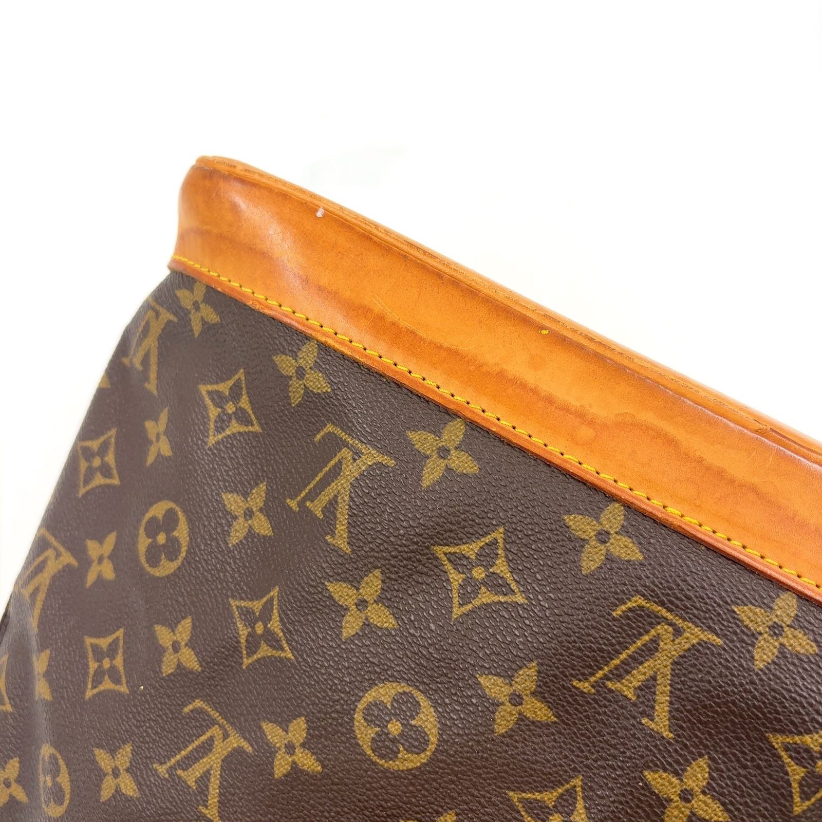 Louis Vuitton Alma PM Monogram Leather Brown Handbag Gold — view 9