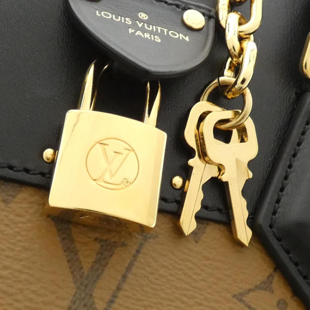 Louis Vuitton Monogram Reverse City — view 5