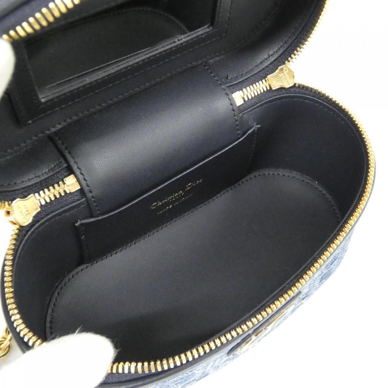 Dior Oblique 30 Montaigne Vanity — view 7