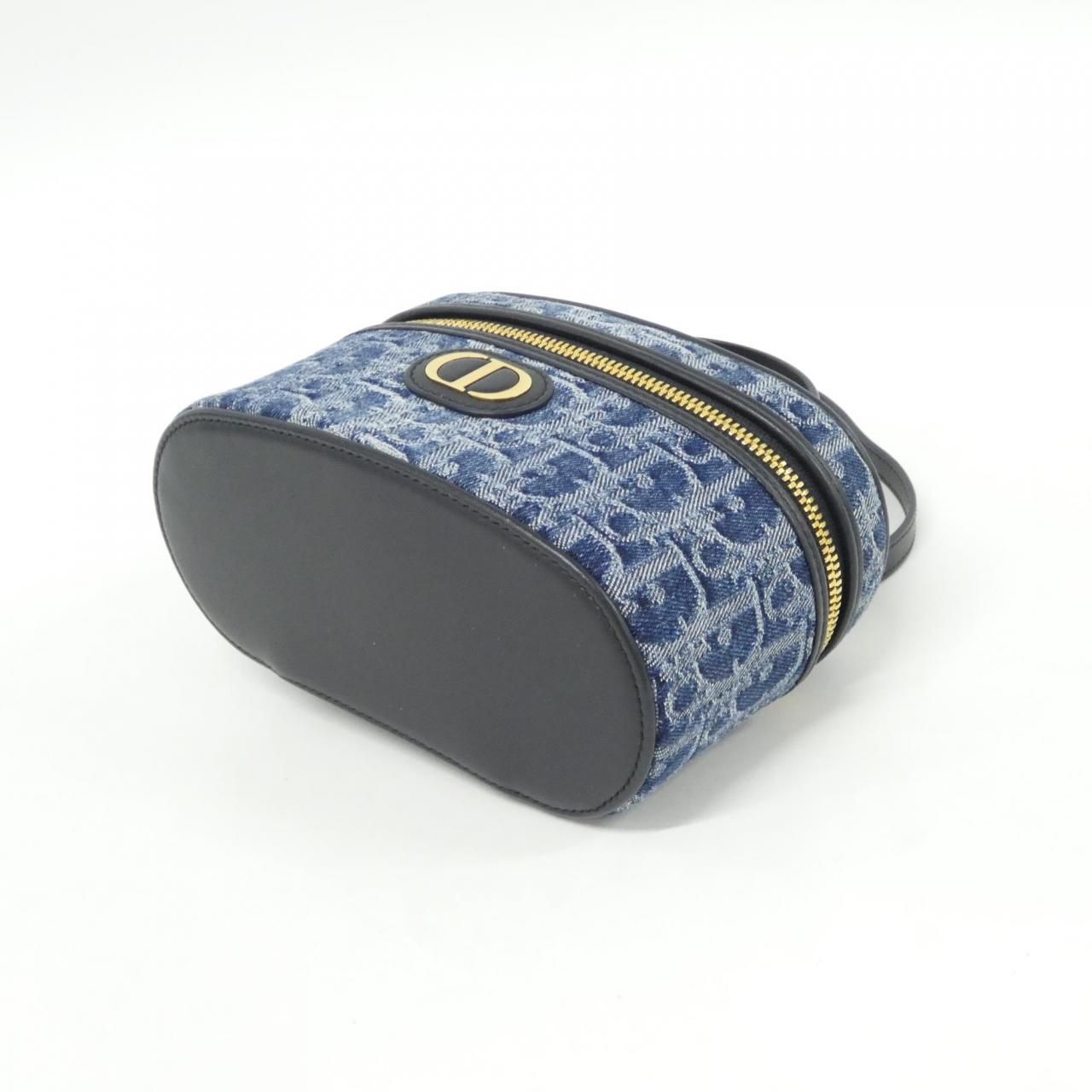 Dior Oblique 30 Montaigne Vanity — view 3