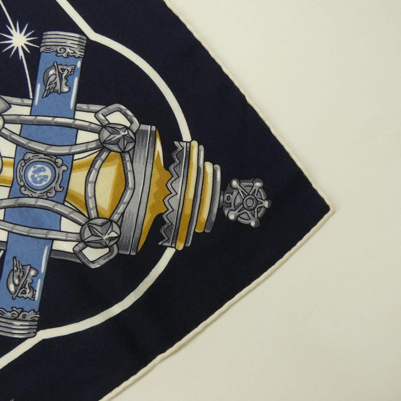 Hermes Chorus Stellarum Carre Shawl Scarf — view 2