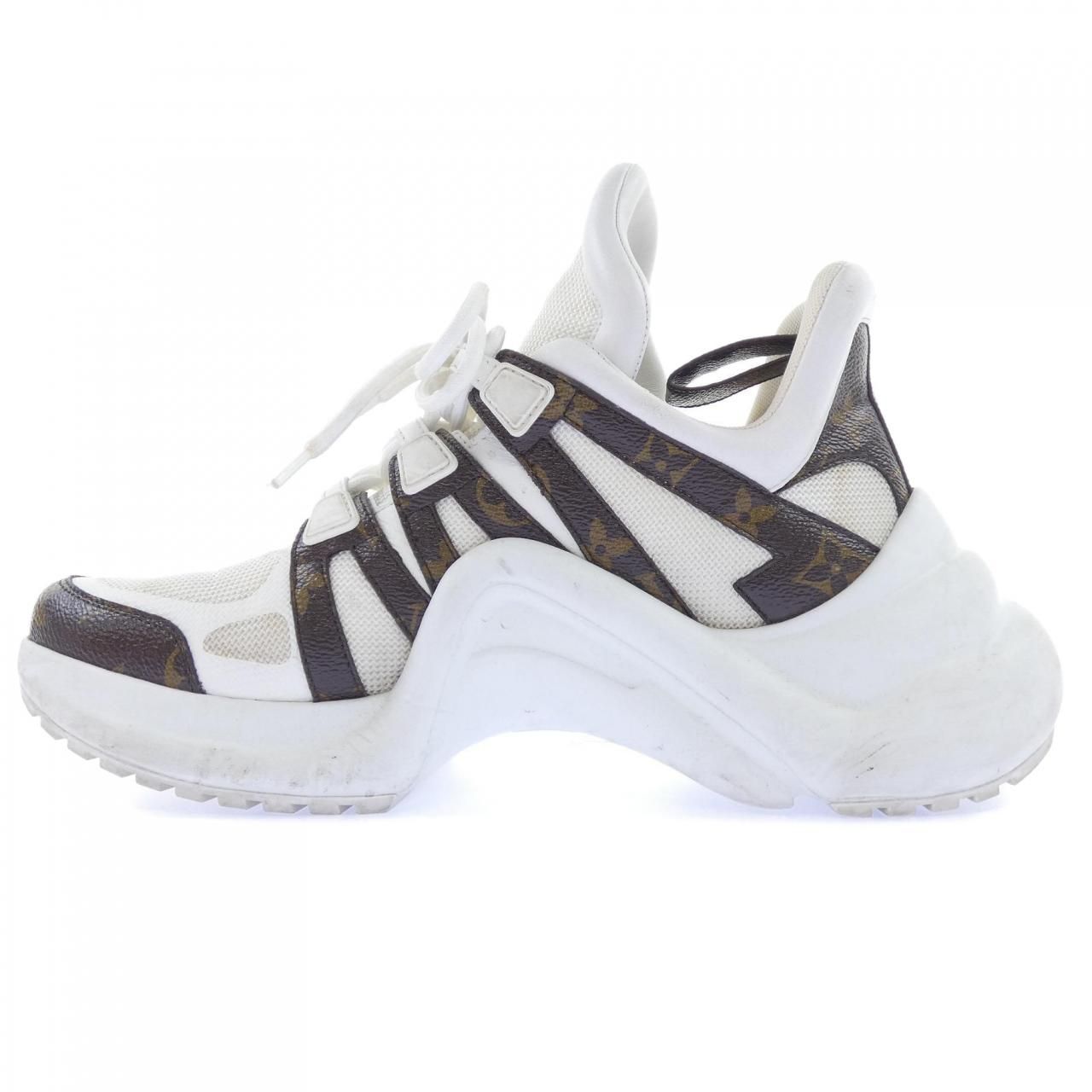 Louis Vuitton LV Arclight Line Sneakers — view 2