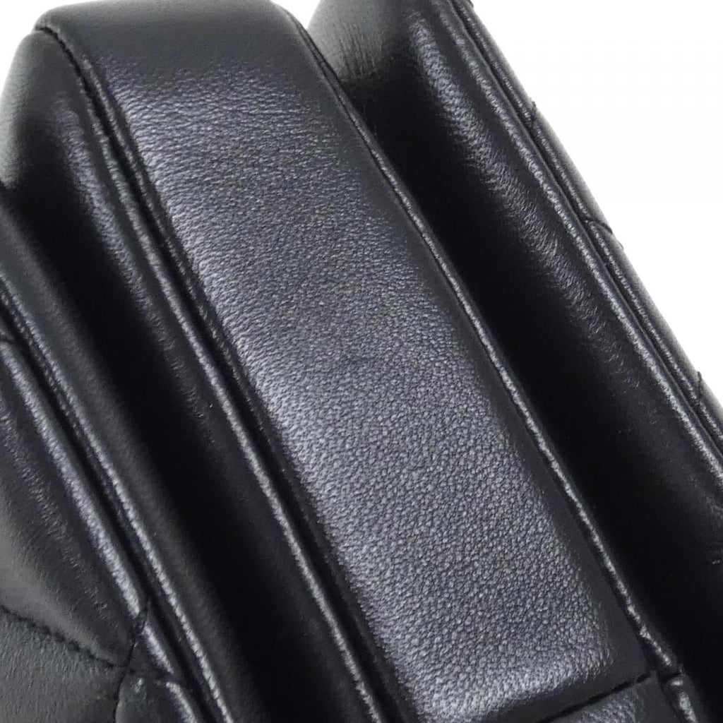 Chanel Bag Handbag Black — view 3