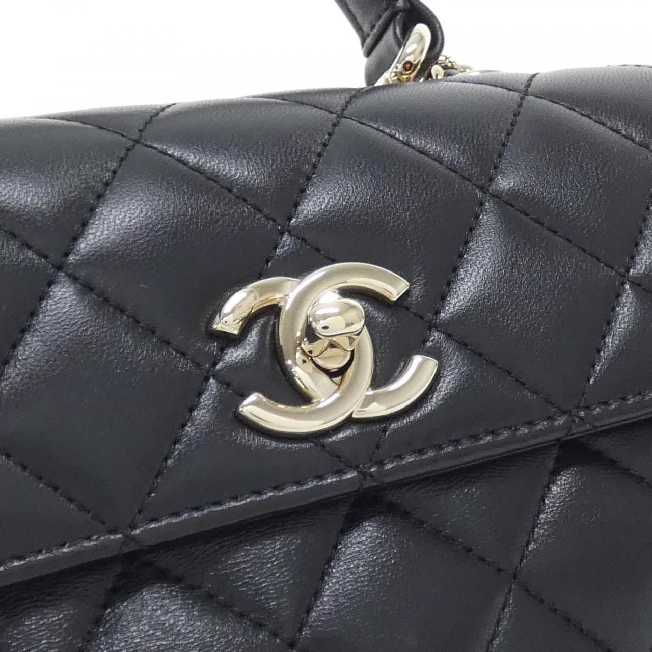 Chanel Bag Handbag Black — view 4