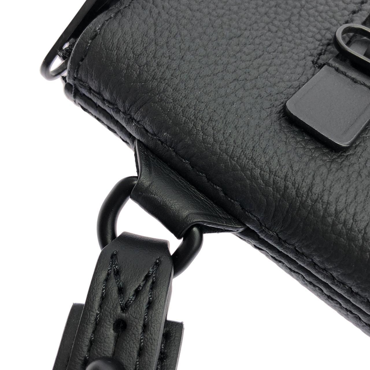 Louis Vuitton LV Aerogram Takeoff Pouch — view 7