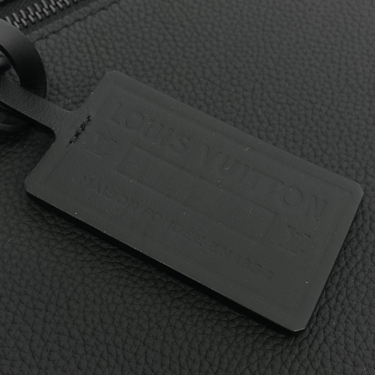 Louis Vuitton LV Aerogram Takeoff Pouch — view 5