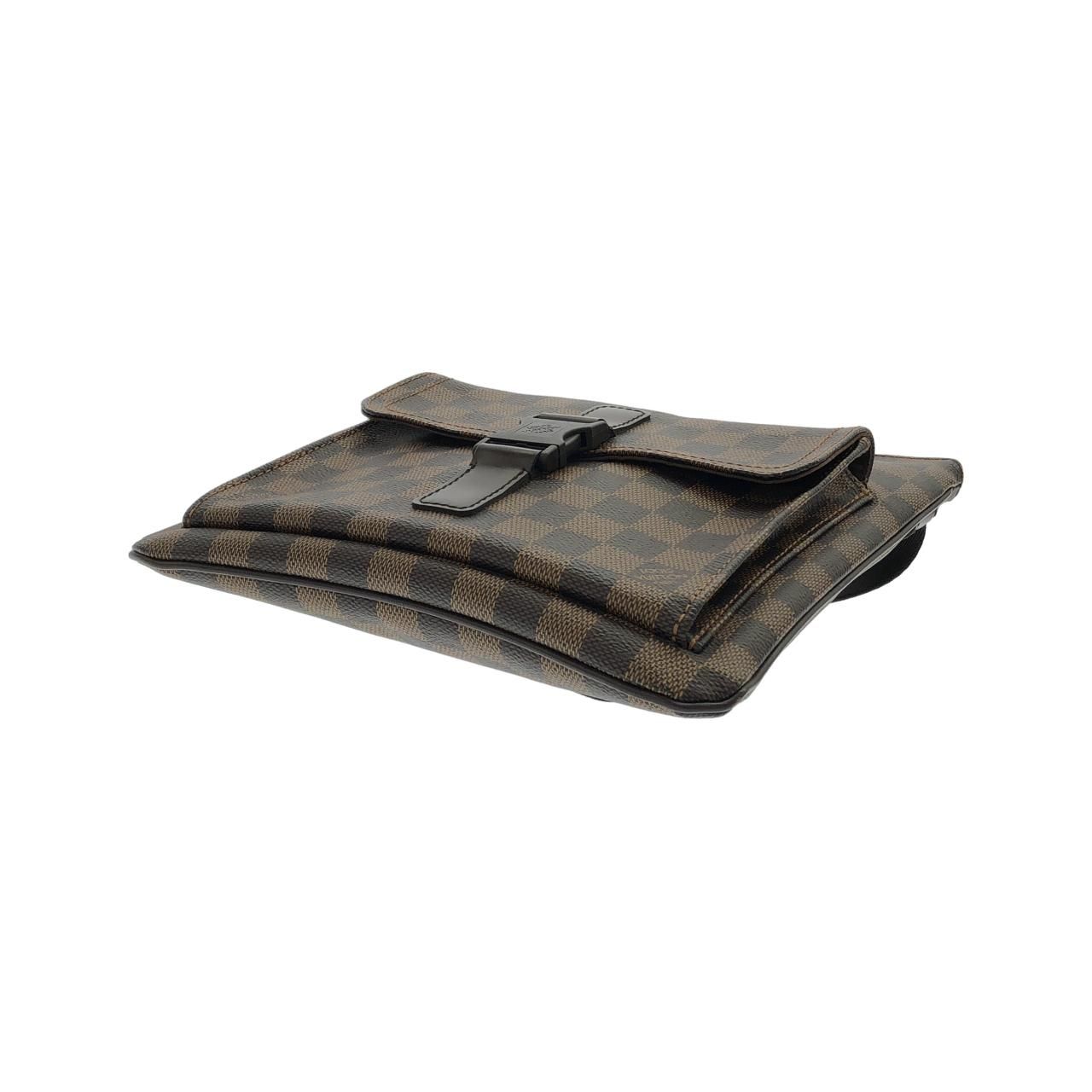 Louis Vuitton Damier Pochette Melville Shoulder — view 3