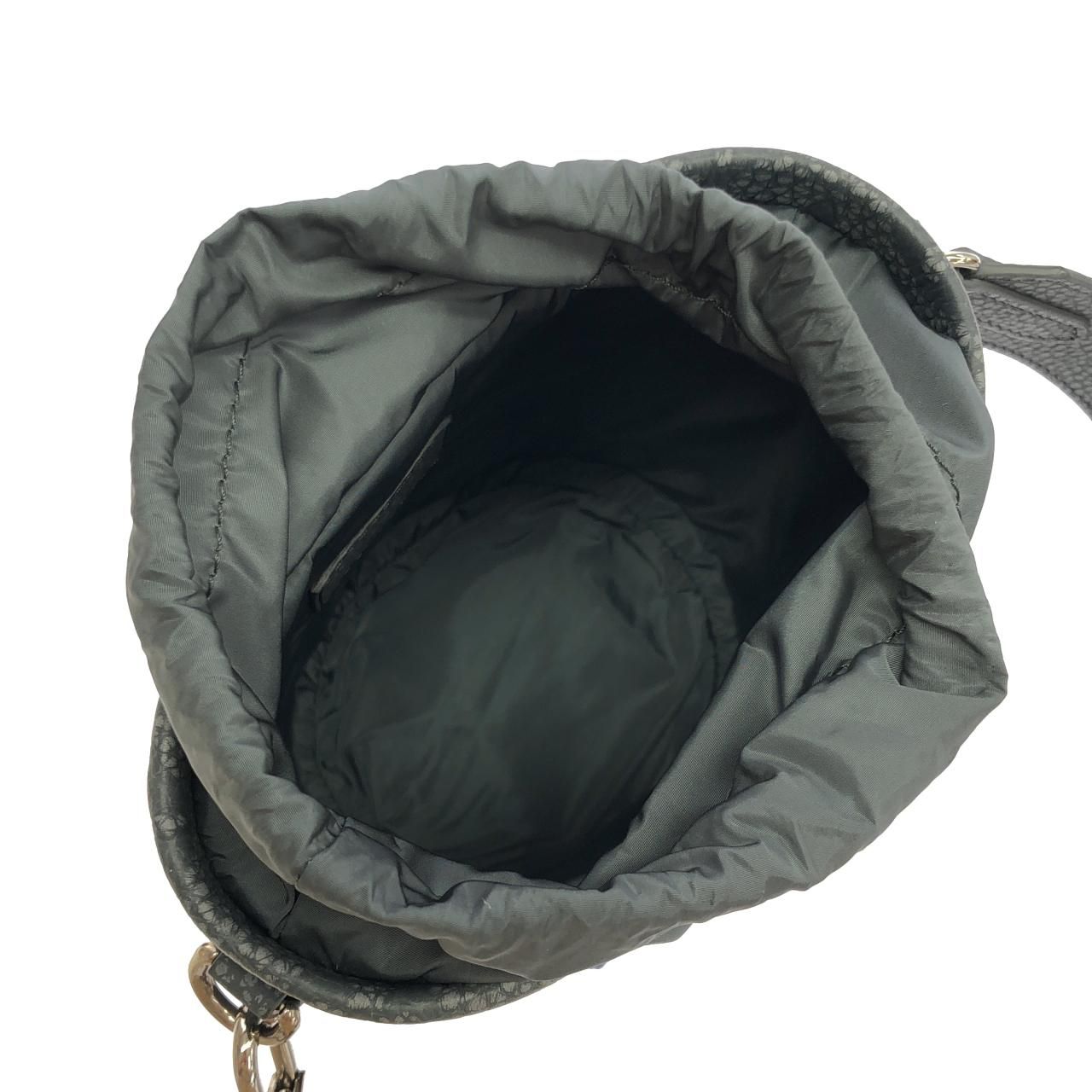 Louis Vuitton Chalk Pouch — view 7