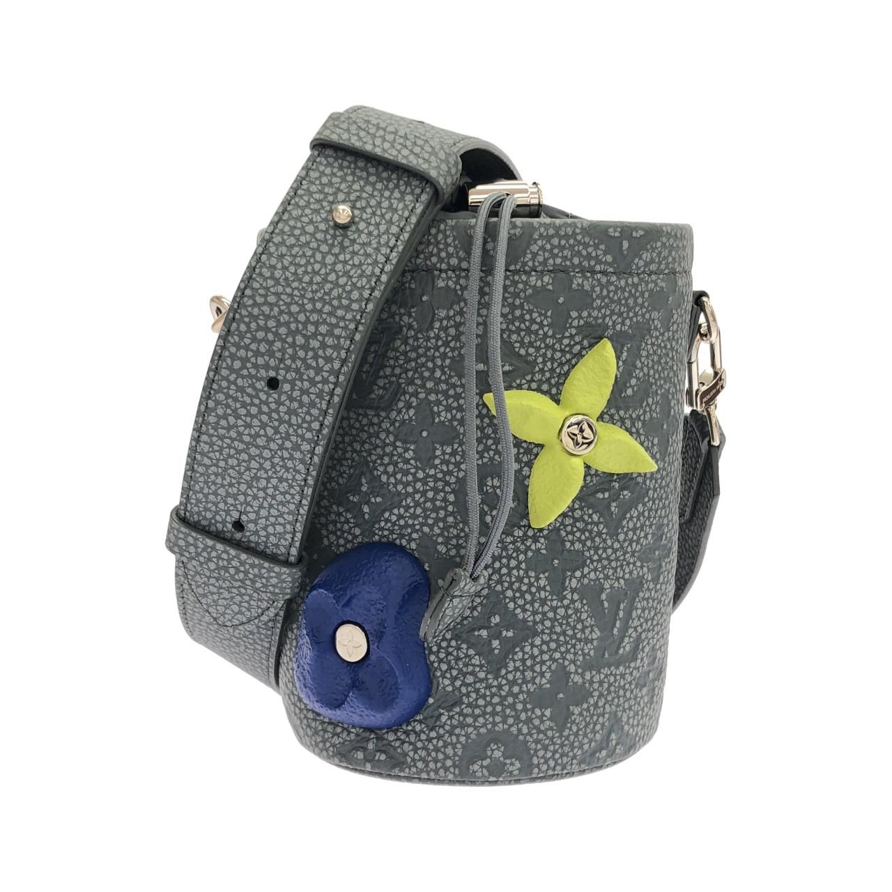 Louis Vuitton Chalk Pouch