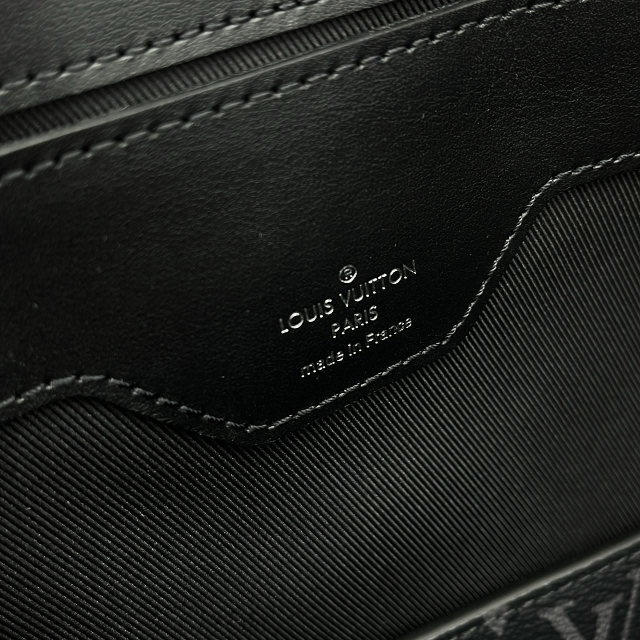 Louis Vuitton Monogram Eclipse Grand Sac — view 8