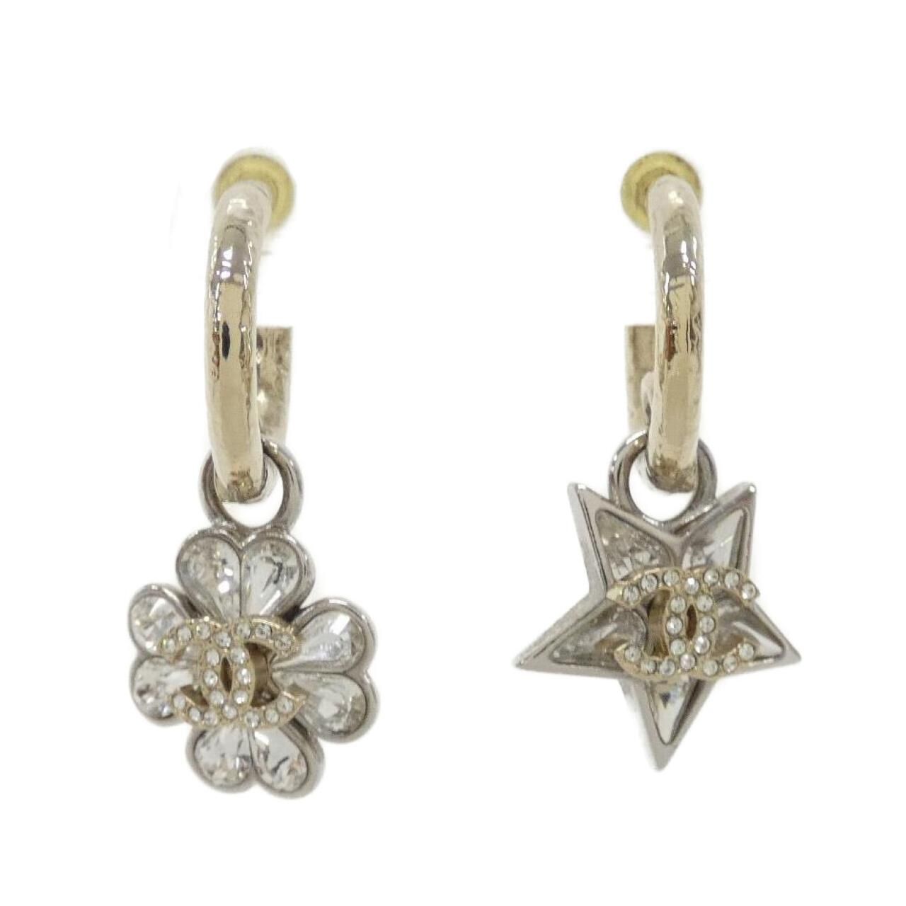 Chanel Earrings Gold