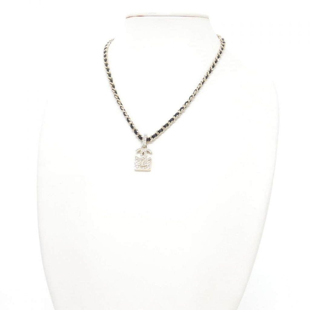 Chanel Necklace Gold — view 5