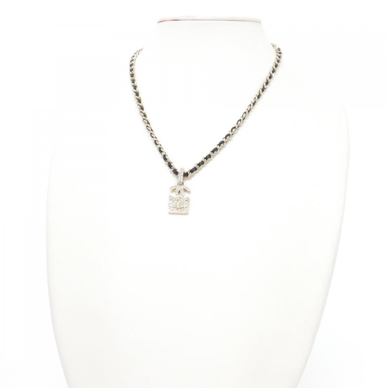 Chanel Necklace Gold — view 5