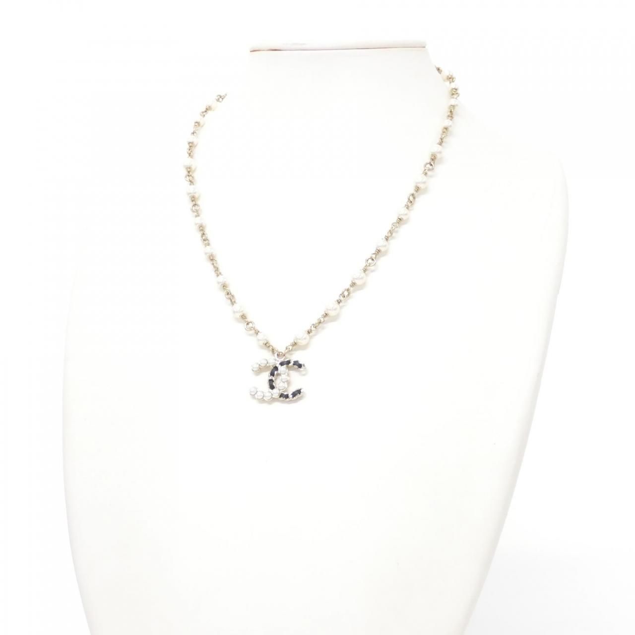 Chanel Necklace Gold — view 5