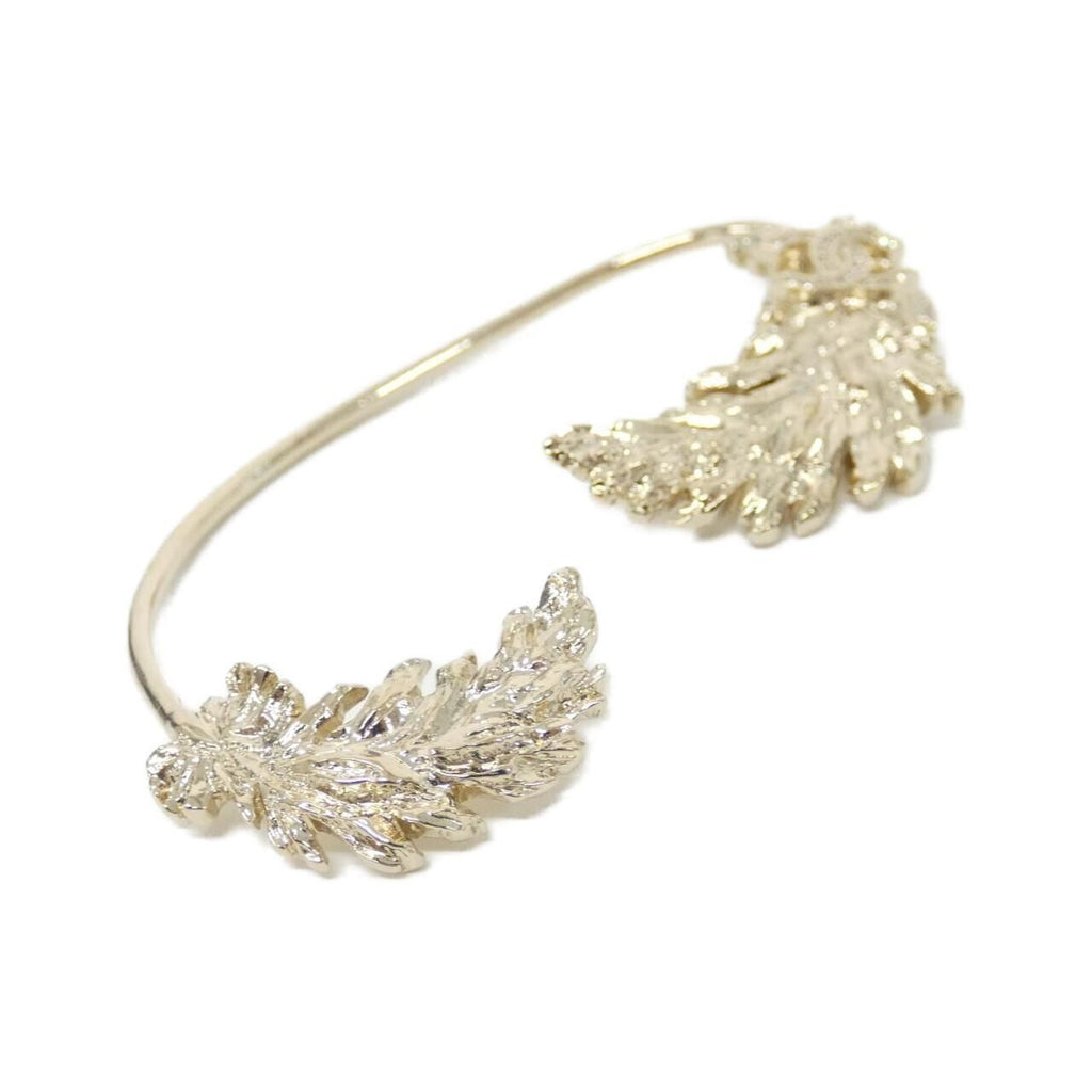 Chanel Earring Gold — view 3