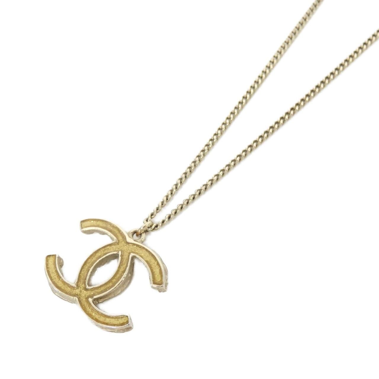 Chanel Necklace Gold — view 3