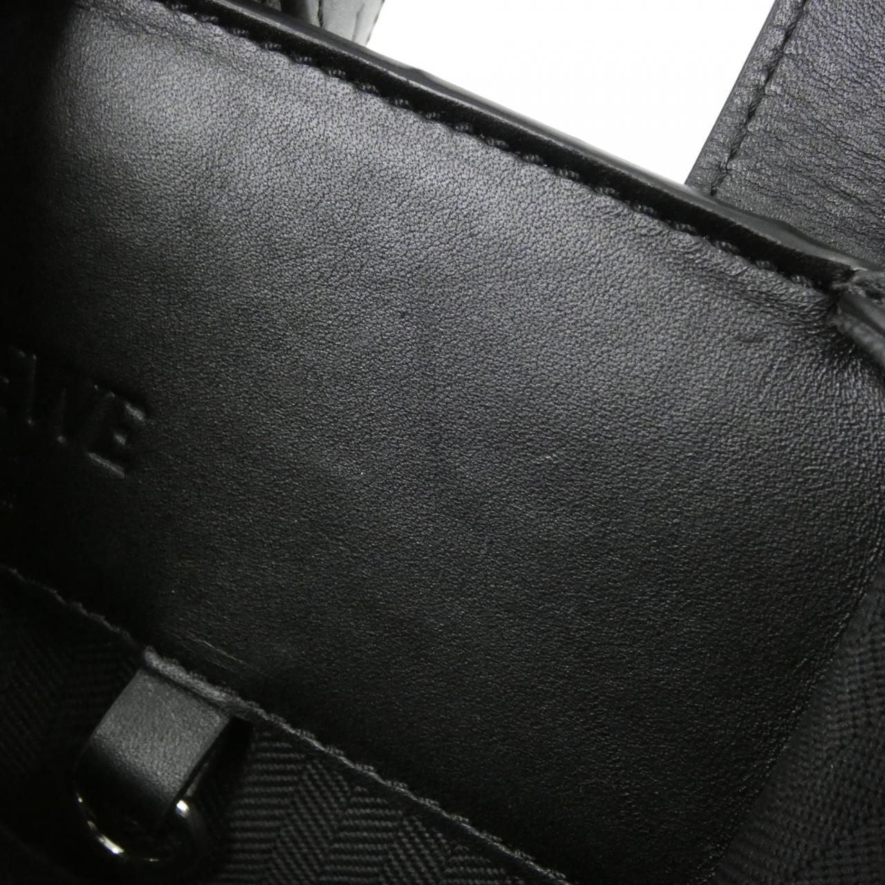 Loewe Hammock Compact Shoulder — view 9