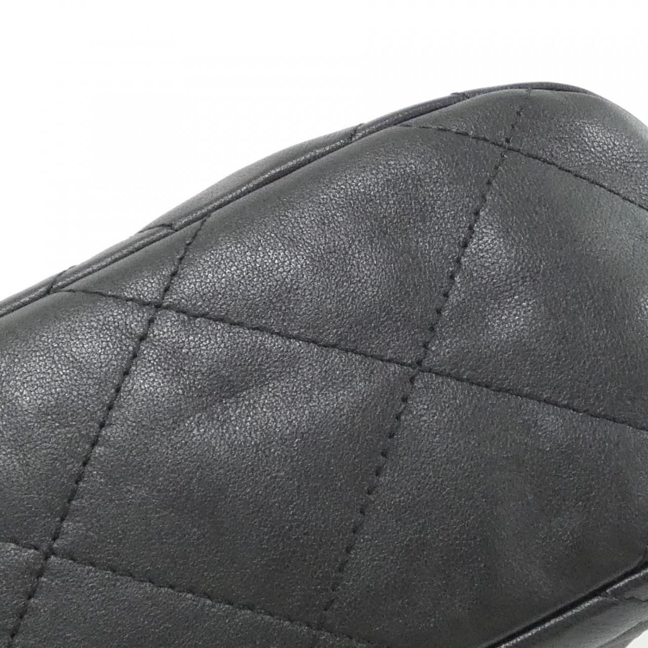 Chanel Shoulder Bag Black — view 3