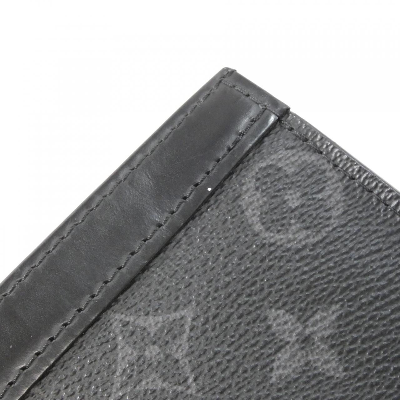 Louis Vuitton Monogram Eclipse Pochette Voyage MM — view 5