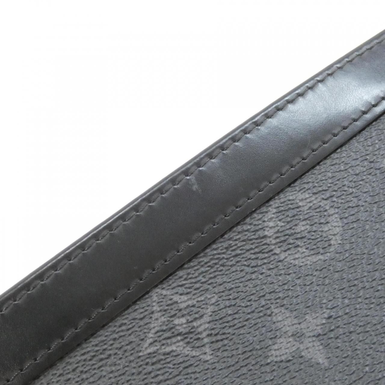 Louis Vuitton Monogram Eclipse Pochette Voyage MM — view 4