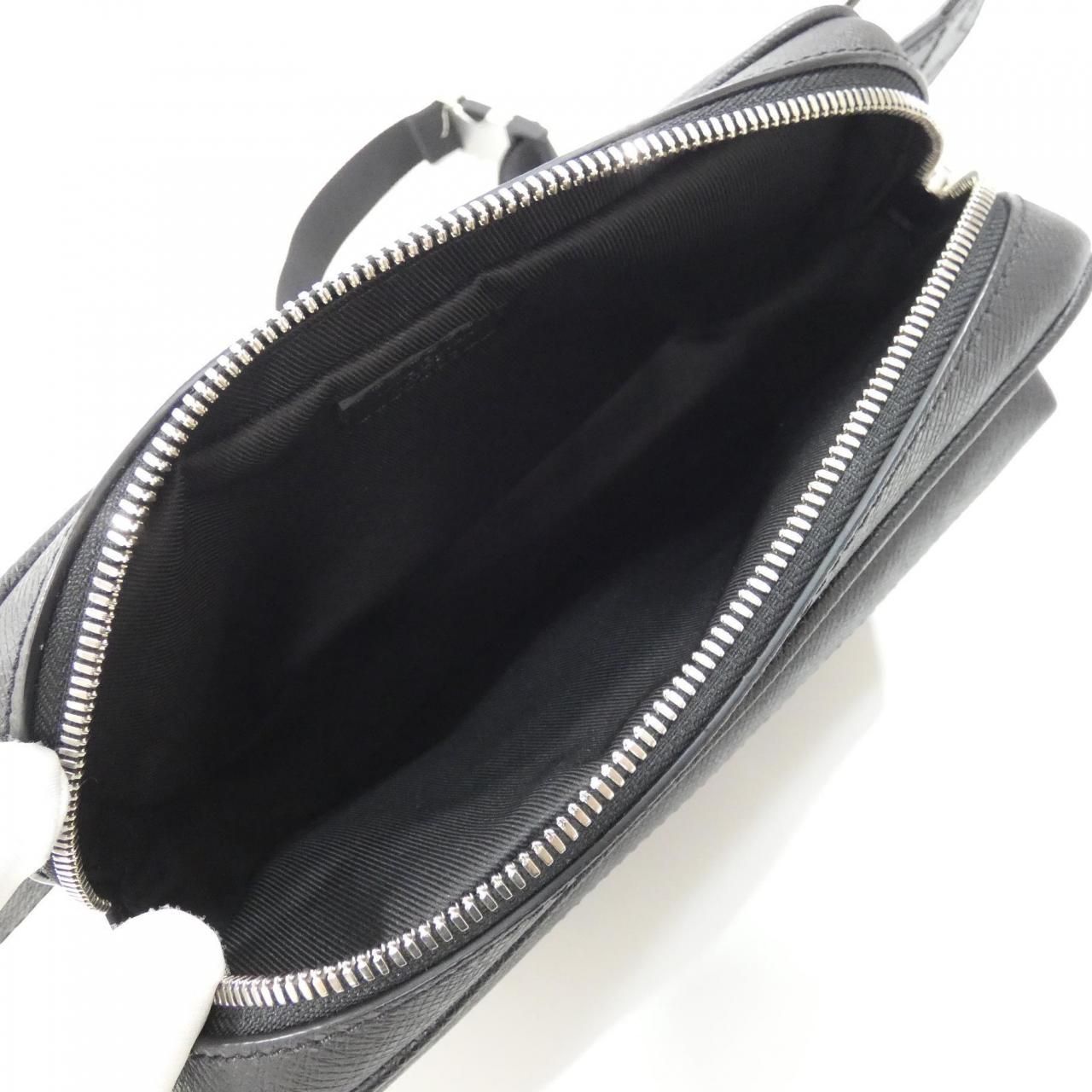Louis Vuitton Taiga Llama Bum Bag Outdoor — view 6