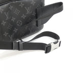 Louis Vuitton Taiga Llama Bum Bag Outdoor — view 5