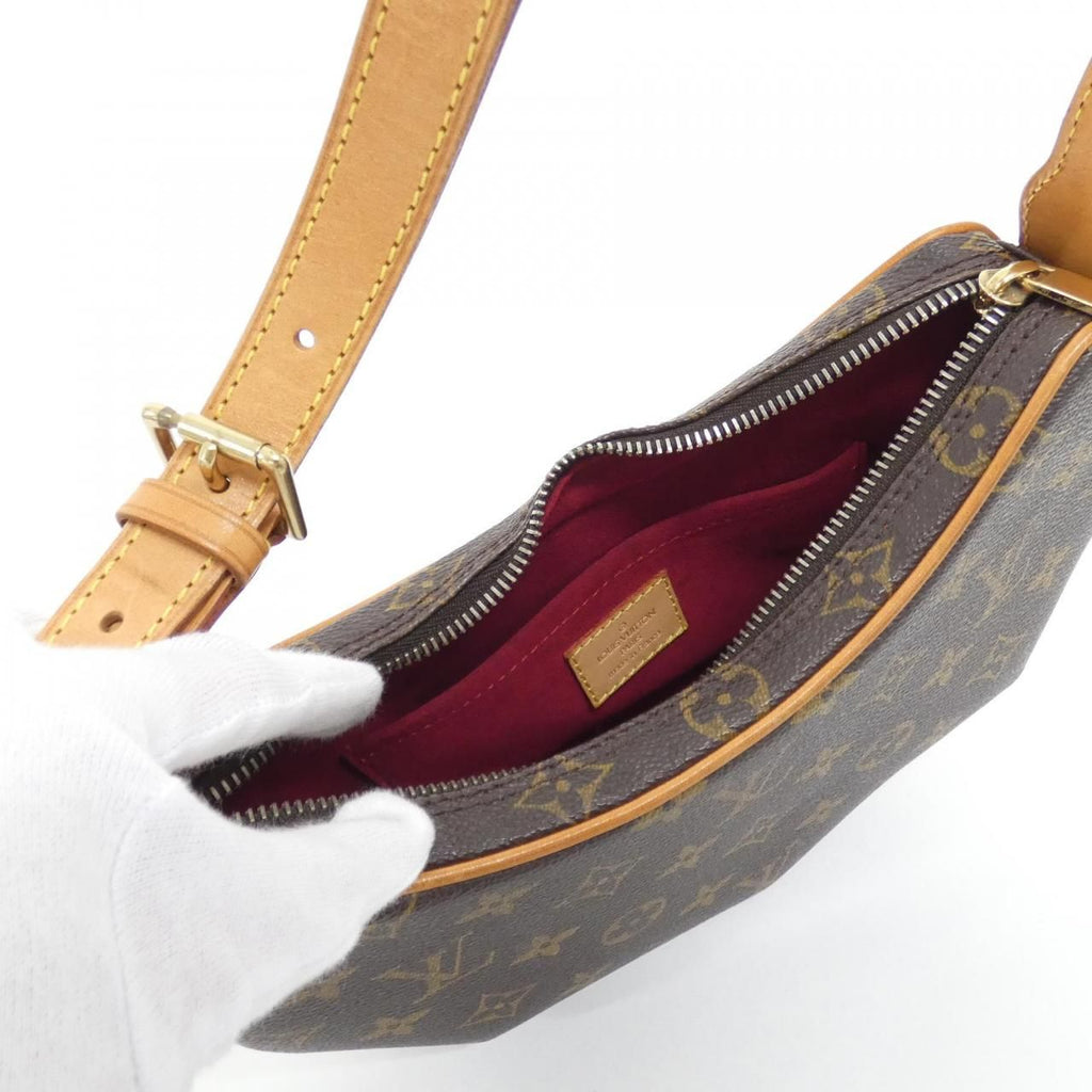 Louis Vuitton Vintage Monogram Pochette Croissant Shoulder — view 8