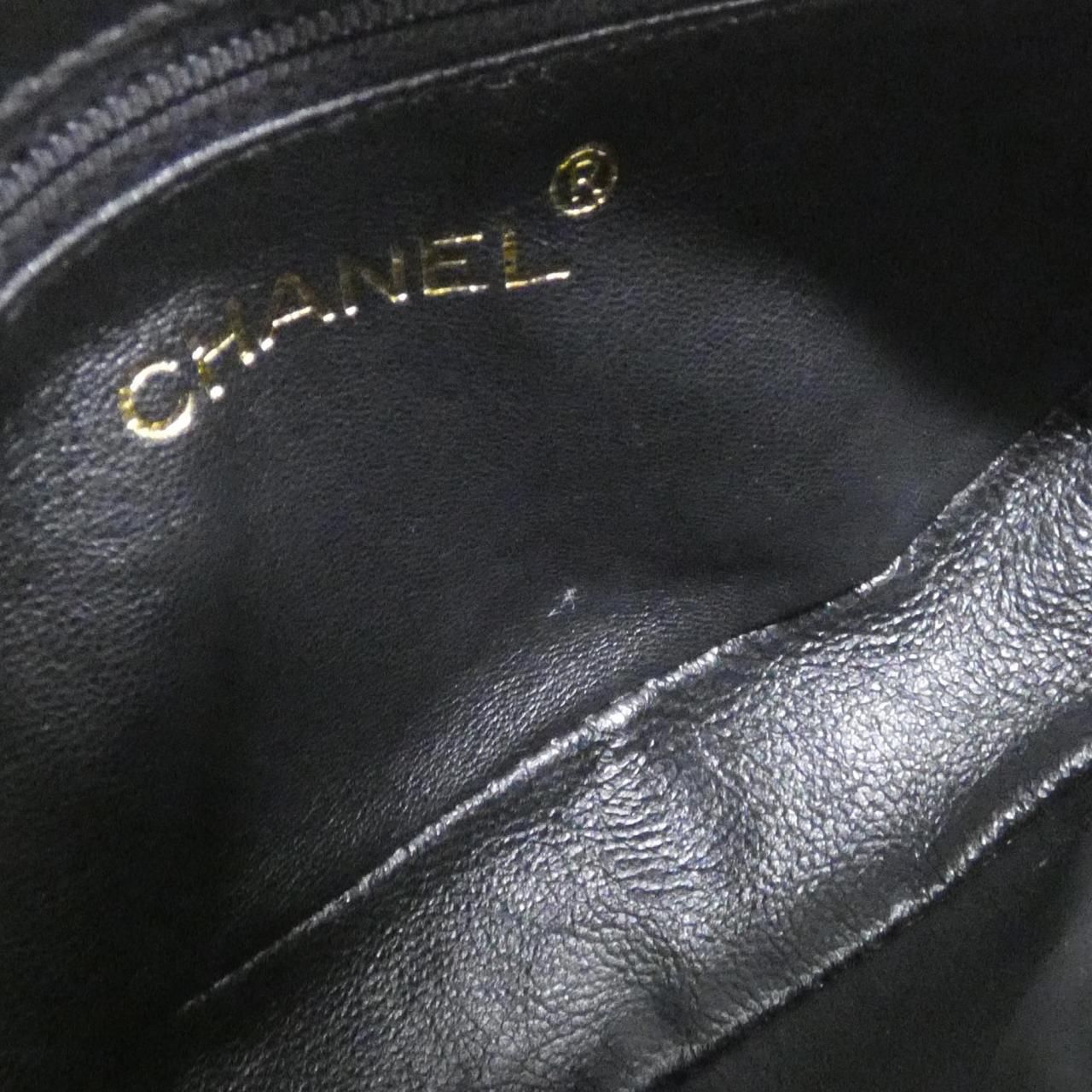 Chanel Vintage Shoulder — view 8